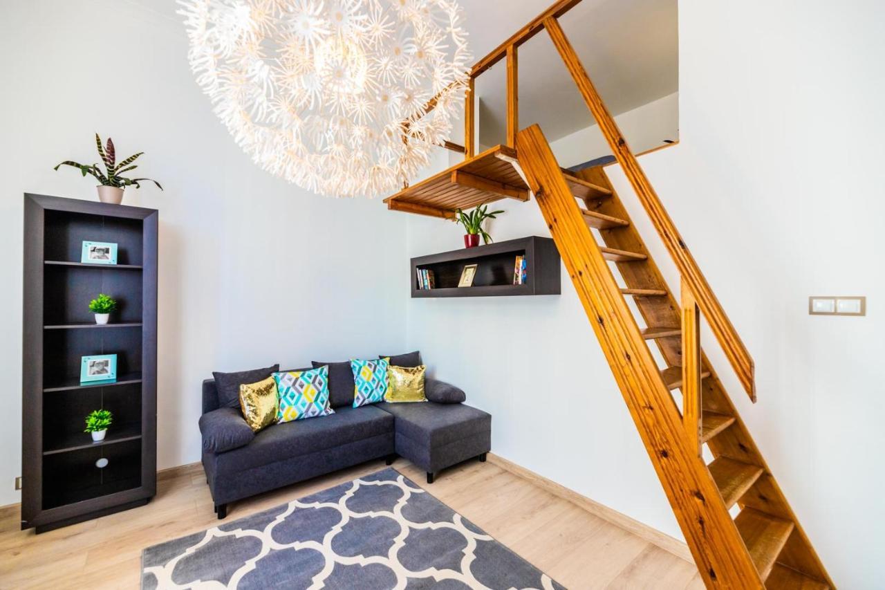 Apartament Z Antresola Przy Rynku Apartment Wroclaw Luaran gambar